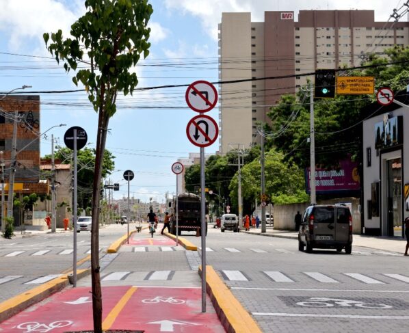 Avenida Sargento Hermínio é entregue após 20 anos