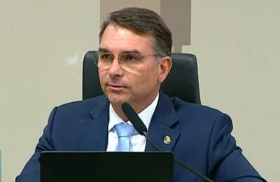 Flávio Bolsonaro vem a Fortaleza em julho para ato do PL
