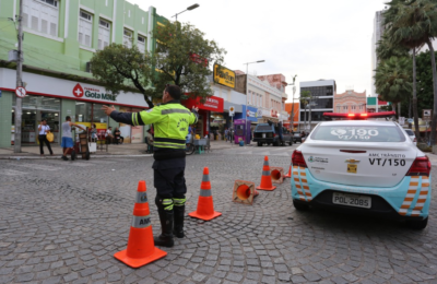 Montese recebe 1ª câmera inteligente para trânsito em Fortaleza