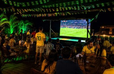 Rooftop em Jeri vira point da Copa 2026 com telão e sunset