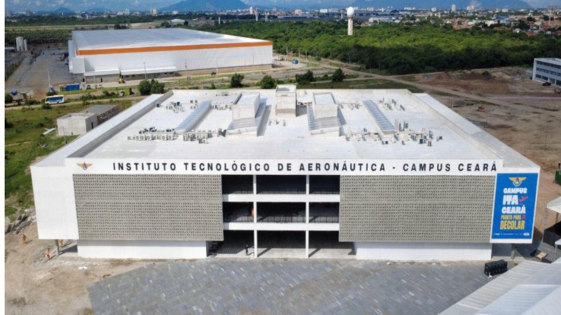 Praça homenageia criador do ITA no bairro Aeroporto