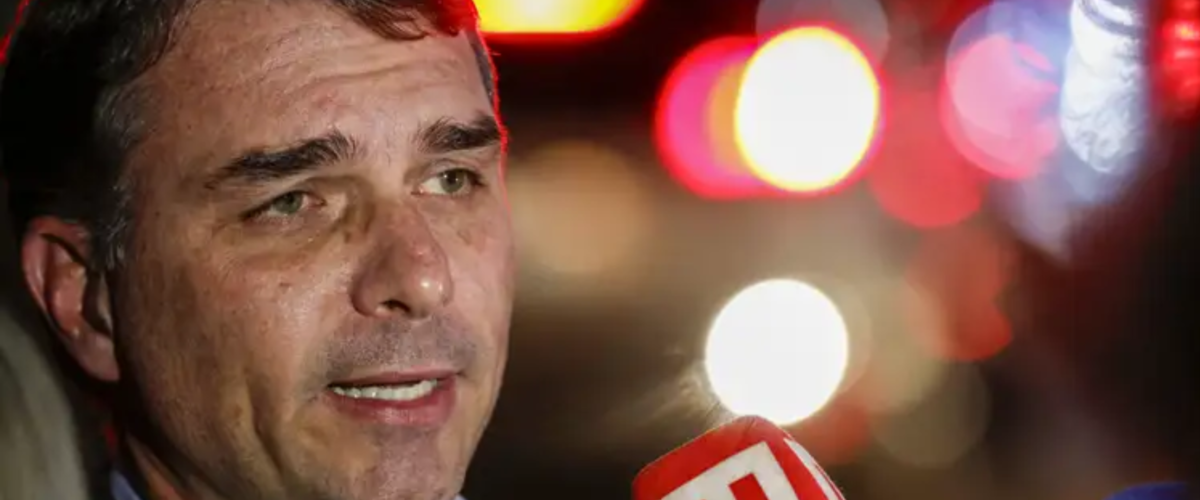Flávio Bolsonaro lança Alcides Fernandes ao Senado nesta sexta