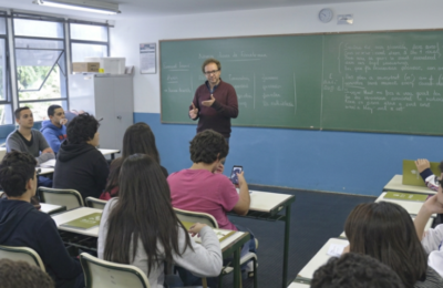 Vítima de bullying tinha medo de voltar às aulas, diz mãe