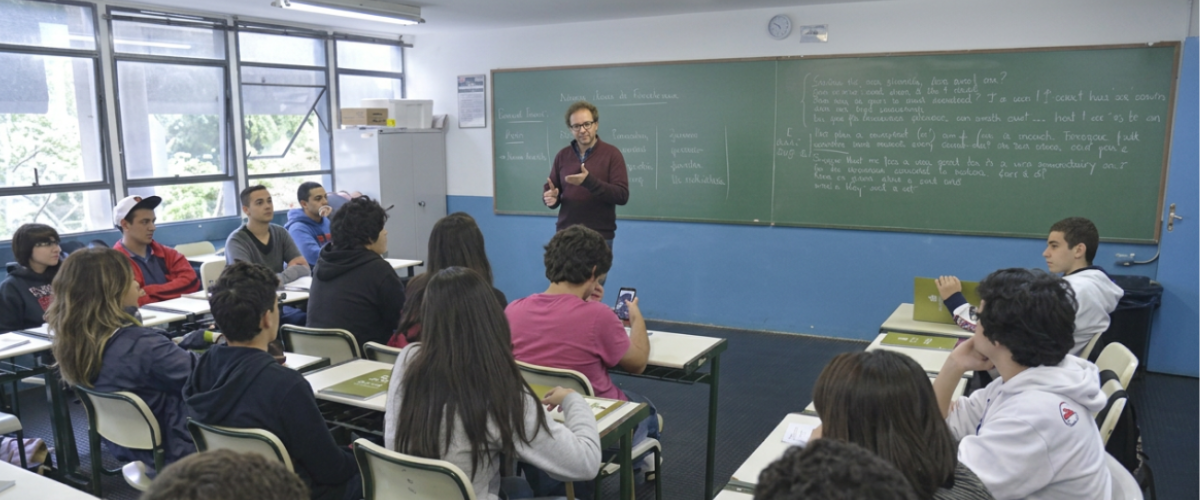 Vítima de bullying tinha medo de voltar às aulas, diz mãe