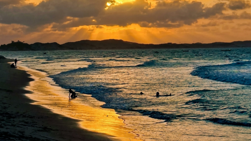 Praia da Baleia: o refúgio tranquilo do litoral oeste do Ceará