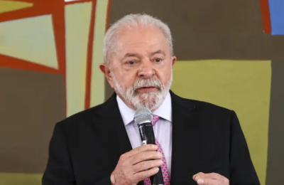 Lula elogia educação do Ceará e compara com São Paulo