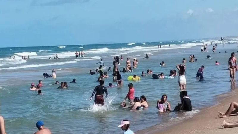 Praia do Futuro tem 24 afogamentos em um domingo
