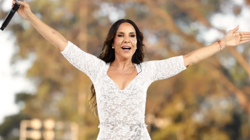 Ivete Sangalo é confirmada no réveillon de Fortaleza 2027