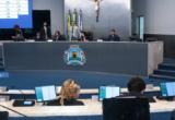 Parla, Jovem! realiza 4ª sessão simulada nesta sexta