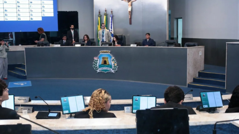 Parla, Jovem! realiza 4ª sessão simulada nesta sexta