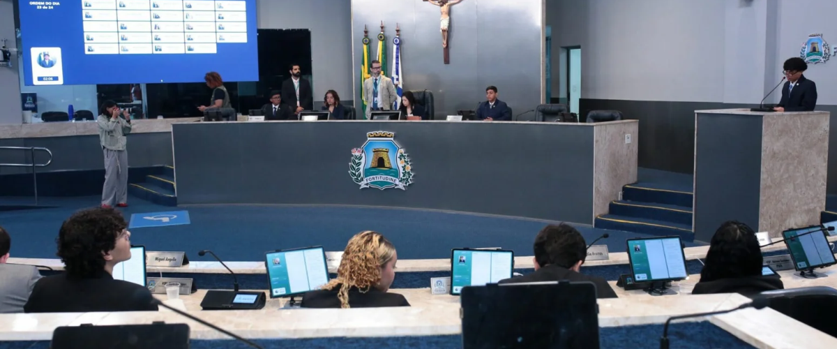 Parla, Jovem! realiza 4ª sessão simulada nesta sexta