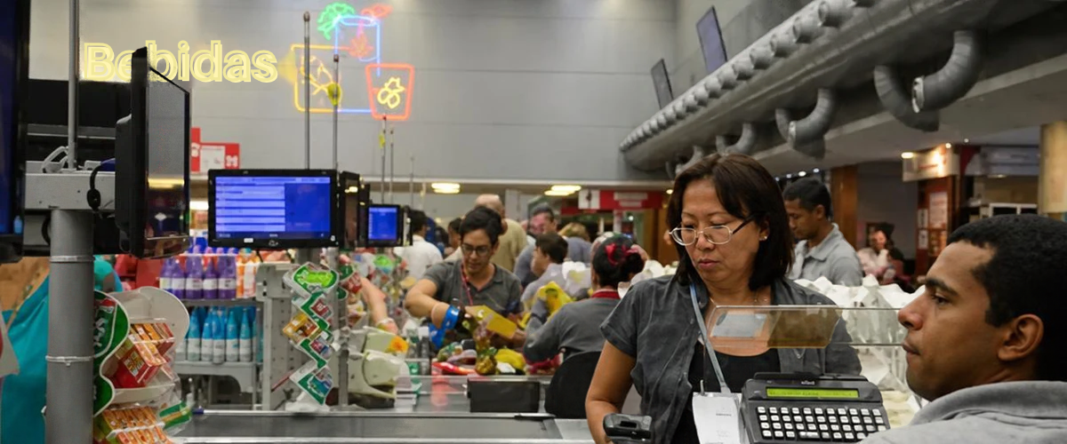 Supermercados do CE estudam automação após fim da escala 6x1