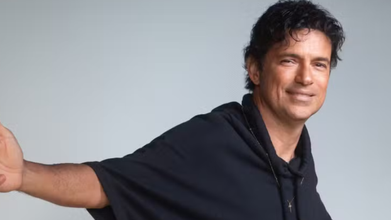 Jorge Vercillo anuncia show extra em Fortaleza para novembro