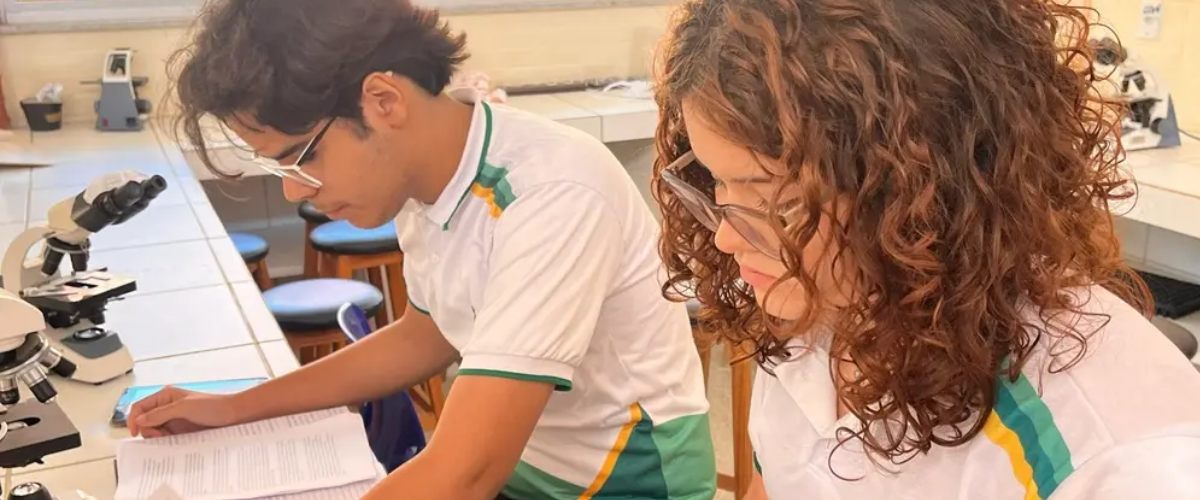 Estudantes do CE criam material para regenerar pele com peixe