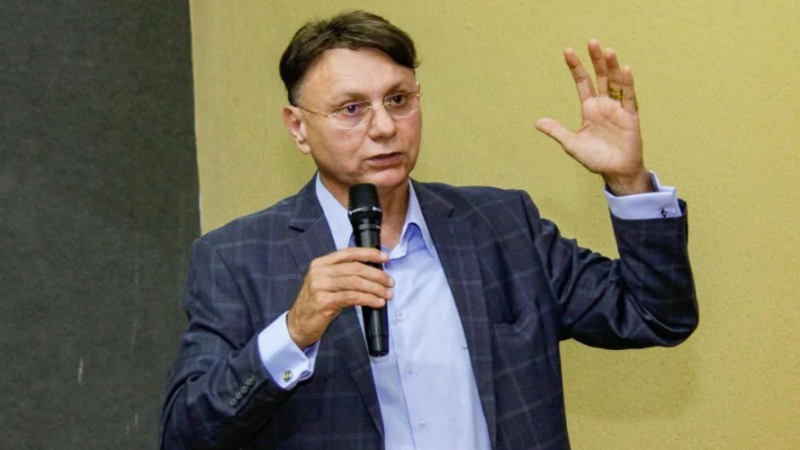 Vicente Aquino toma posse como diretor de negócios do BNB