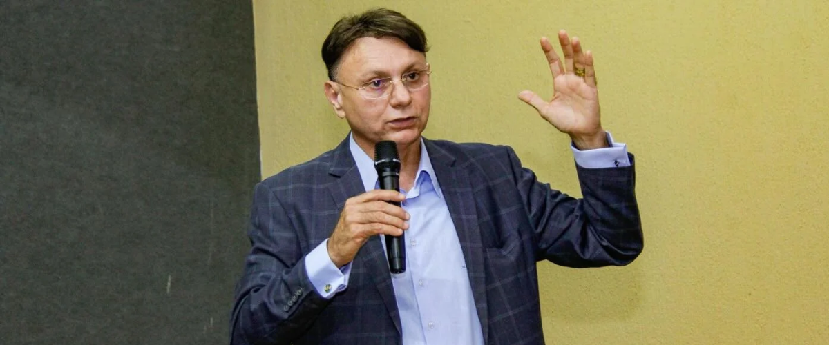 Vicente Aquino toma posse como diretor de negócios do BNB